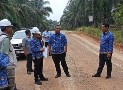 Perbaiki Jalan Pakai DBH Sawit, Bupati Rohul: Jangan Sampai Ada Pengurangan Kualitas